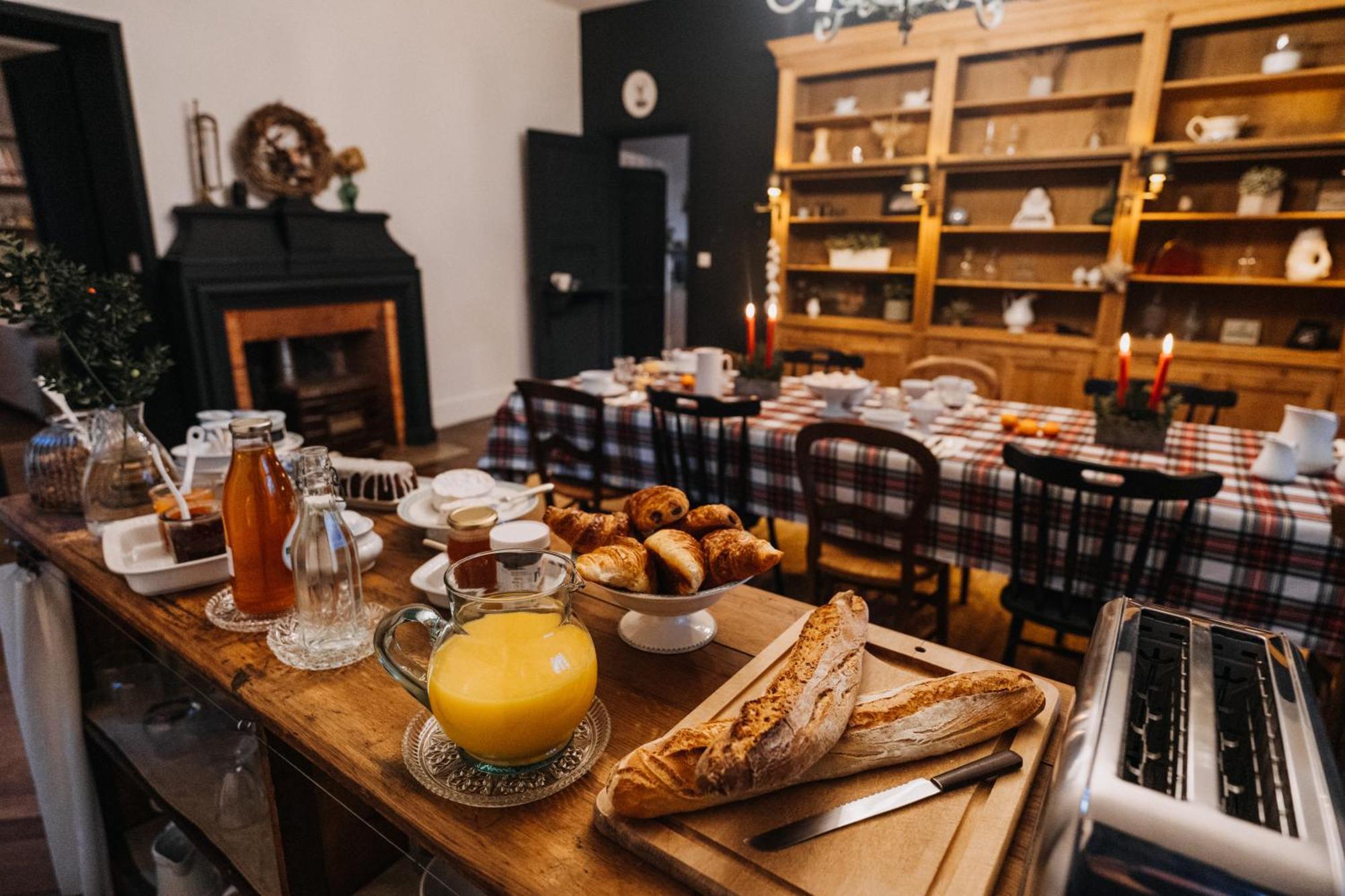 Bed & Breakfast La Maison Pelloquin *